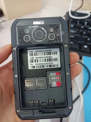 고비트레이트 256kbps-8Mbps 5G 바디 카메라와 1300만 화소 후방 카메라