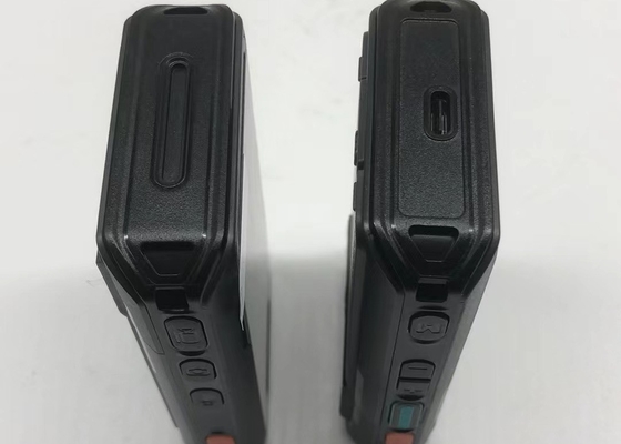 2G 16G 내부 메모리와 1.5W LED 스포트 라이트 및 플라드 라이트와 함께 7000mah 5G 신체 착용 카메라