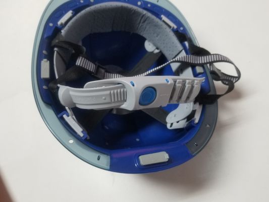 4G WIFI 카메라 GPS 블루투스 멀티 인터콤 중앙 모니터링 플랫폼이 내장된 파란색 안전 스마트 헬멧