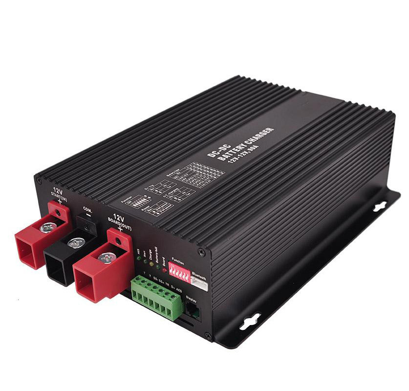 DC-DC 부스터 12V 90A RV 차량 요트용 쌍방향 배터리 충전기 컨트롤러