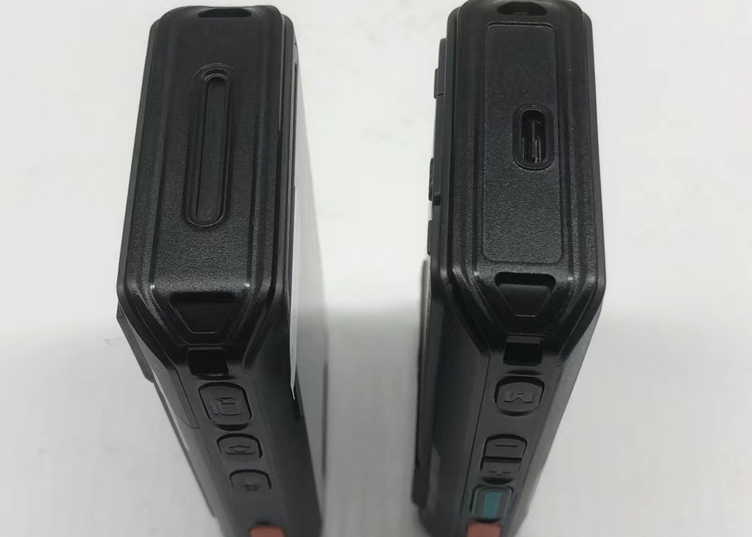 2G 16G 내부 메모리와 1.5W LED 스포트 라이트 및 플라드 라이트와 함께 7000mah 5G 신체 착용 카메라